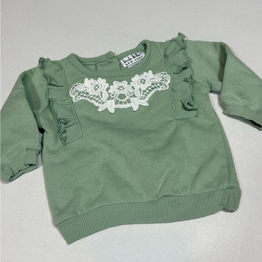 Nicole Miller Green Floral Sweatshirt
3 for $20
